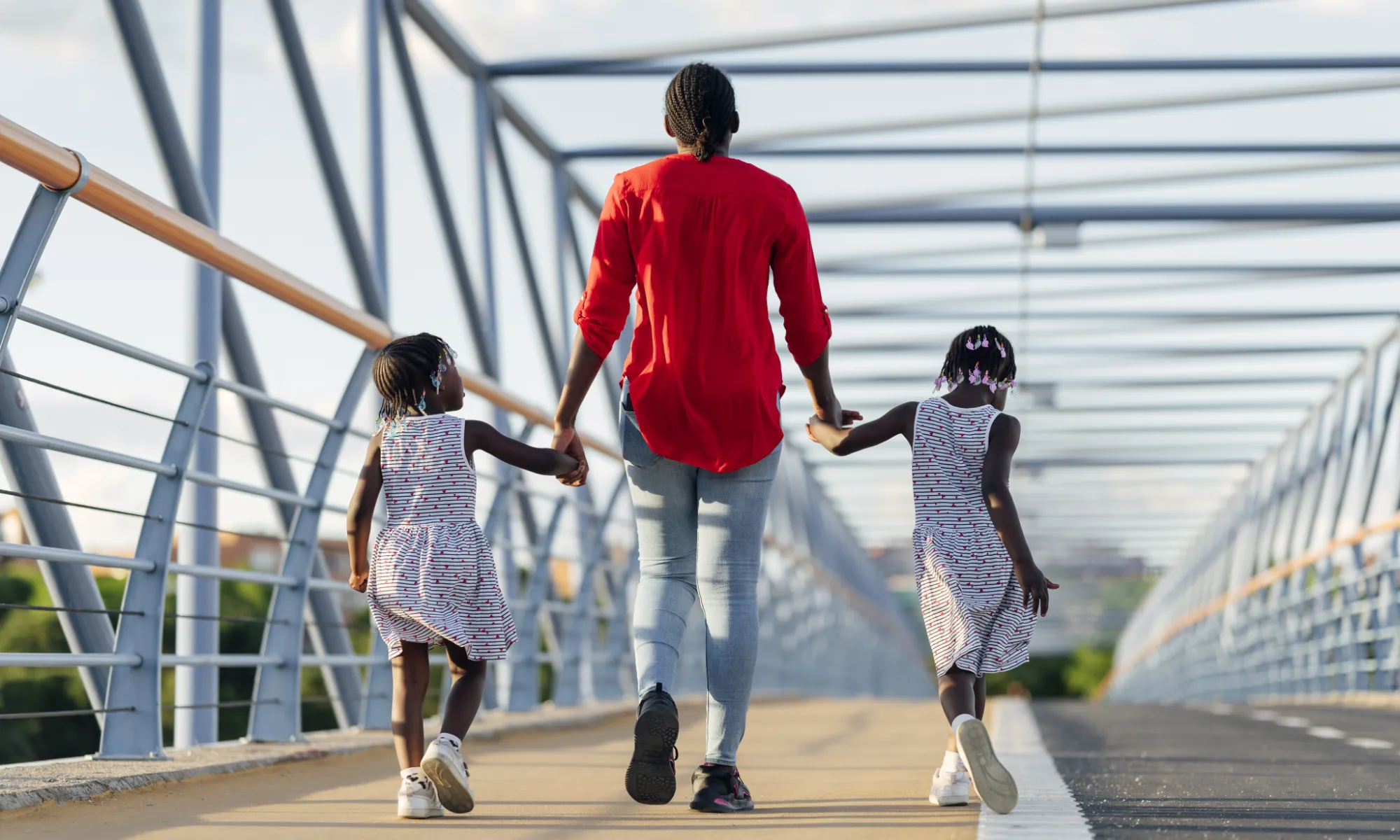 Teaching Daughters to Save Teaching Daughters to Save